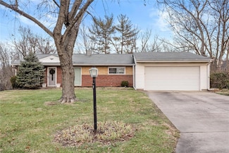 24 Country Squire Ln, Saint Louis, MO 63146