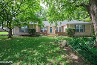 484 E Main St, Alamo, TN 38001