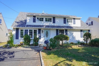 42 Grand Ave, Iselin, NJ 08830