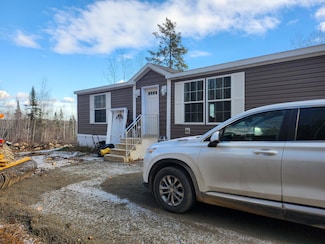 510 Canaan Rd, Hartland, ME 04943