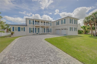 1221 Commodore Dr, New Smyrna Beach, FL 32168