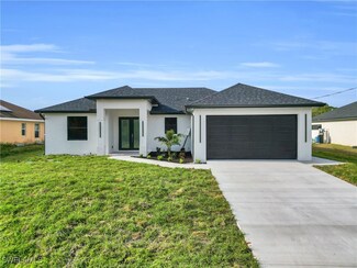 2620 Helen Cir, Lehigh Acres, FL 33971