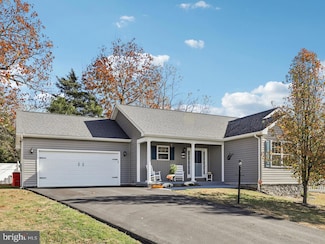 268 Shannon Ct, Inwood, WV 25428