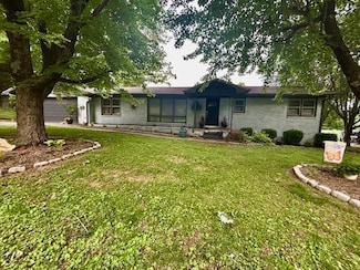 780 Homewood Dr, Madisonville, KY 42431