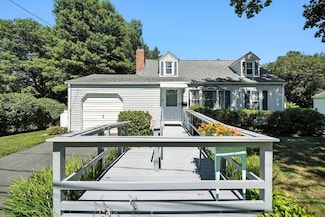 85 Fairview St, South Hadley, MA 01075