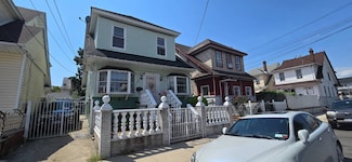 10916 118th St, South Ozone Park, NY 11420
