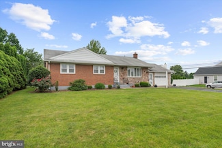 1122 N 14th St, Allentown, PA 18102