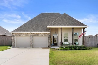 1811 Poeyfarre Dr, Lake Charles, LA 70611