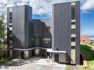 528 Coastal Place Unit 1, Anchorage, AK 99501