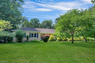 7 Short Hills Ln, Scotch Plains, NJ 07076