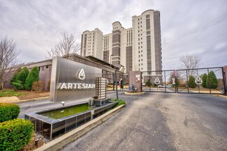 717 S Riverside Dr Unit 808, Memphis, TN 38103