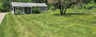 4380 Fikes Rd, Benton Harbor, MI 49022