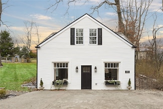 4978 S Pioneer Rd, Gibsonia, PA 15044