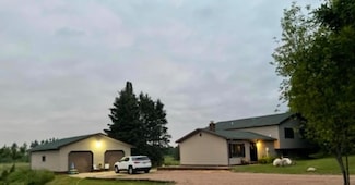 741 E 13 Mile Rd, Dafter, MI 49724