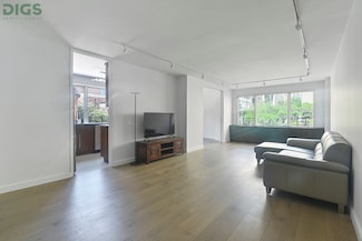 201 E 37th St Unit 3D, New York, NY 10016