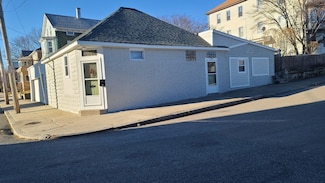 108 Howe St, Fall River, MA 02724