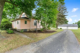 13307 Market St, North Lima, OH 44452