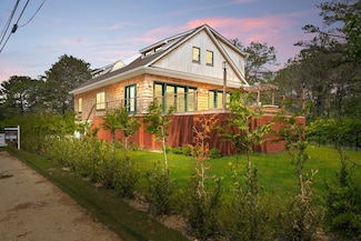 50 Bay View Ave, Amagansett, NY 11930