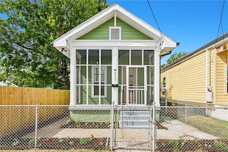 8620 Green None, New Orleans, LA 70118