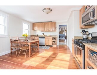 275 Gallivan Blvd Unit 4, Dorchester Center, MA 02124