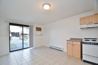 816 County St Unit 4, Taunton, MA 02780