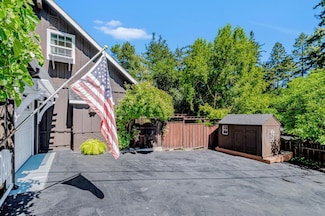 13380 Debby Ln, Boulder Creek, CA 95006