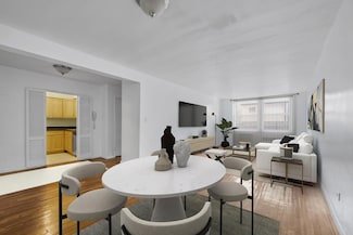 67-41 Burns St Unit 212, Forest Hills, NY 11375