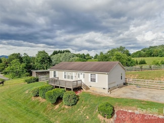 49 Perseverance Dr, Canton, NC 28716