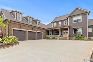 213 Farmhouse Dr, Madison, AL 35757