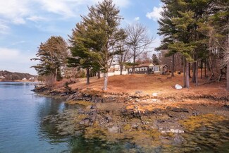 12 Folcutt Rd, Kittery, ME 03905