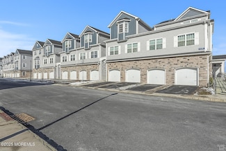 27 Emily Ct, Hazlet, NJ 07730
