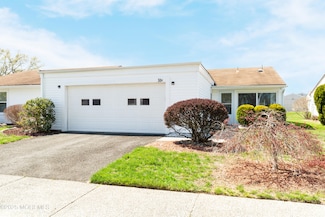 36C Haddon Rd, Monroe Township, NJ 08831