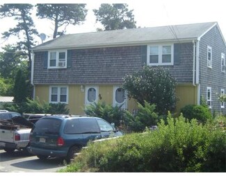 87 Center St, South Dennis, MA 02660