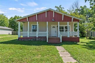 205 Center St, Lathrop, MO 64465