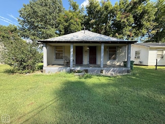 411 SW Lawrence St, Hoxie, AR 72433