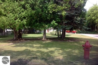 219 S Shabwasung St, North Port, MI 49670