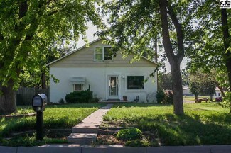 824 S High St, Pratt, KS 67124