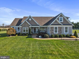 158 Statice Dr, Hedgesville, WV 25427