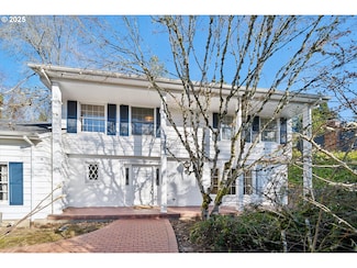 4401 SW Westdale Dr, Portland, OR 97221