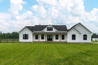 6405 Beecher Rd, Granville, OH 43023