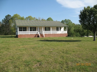 306 Doug Luna Rd, Walling, TN 38587