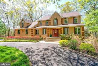 5 Castle Rd, Shamong, NJ 08088