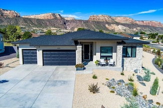 2223 Canyon Rim Dr, Grand Junction, CO 81507