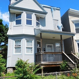 185 Oakwood Place, Orange, NJ 07050