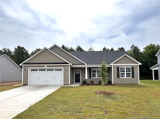218 Sacksonia St, Raeford, NC 28376
