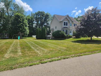 8270 Robins Ln Unit 3, Battle Creek, MI 49014