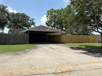 2921 Highway 290 E Unit 10, Brenham, TX 77833