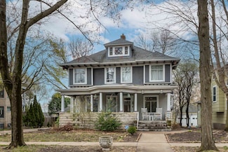 1110 Langworthy St, Dubuque, IA 52001