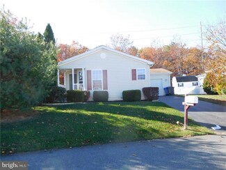20 Spring Lake Rd, Stafford Township, NJ 08050