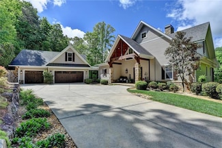 676 N Shore Dr, Cleveland, GA 30528